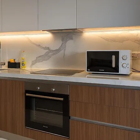 2bedroom In Grand Sapphire Complex Featuring A Pool And Casino Lemithou