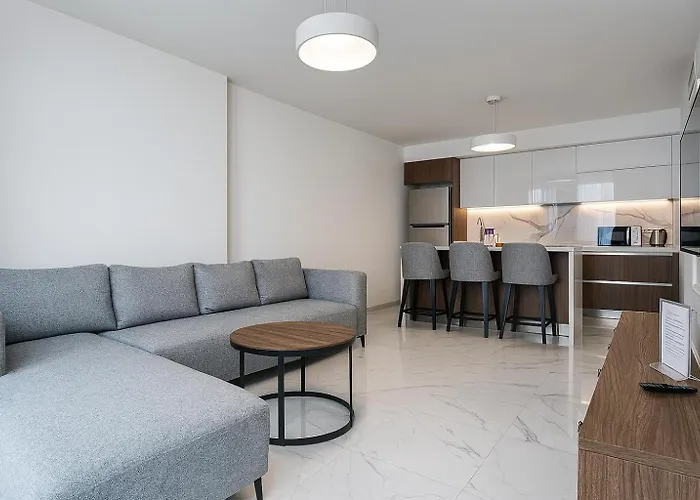 2bedroom In Grand Sapphire Complex Featuring A Pool And Casino * Lemithou